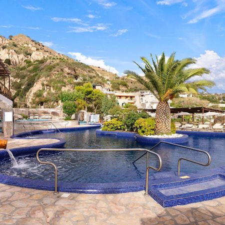 Miramare Sea Resort & Spa Sant'Angelo  Экстерьер фото