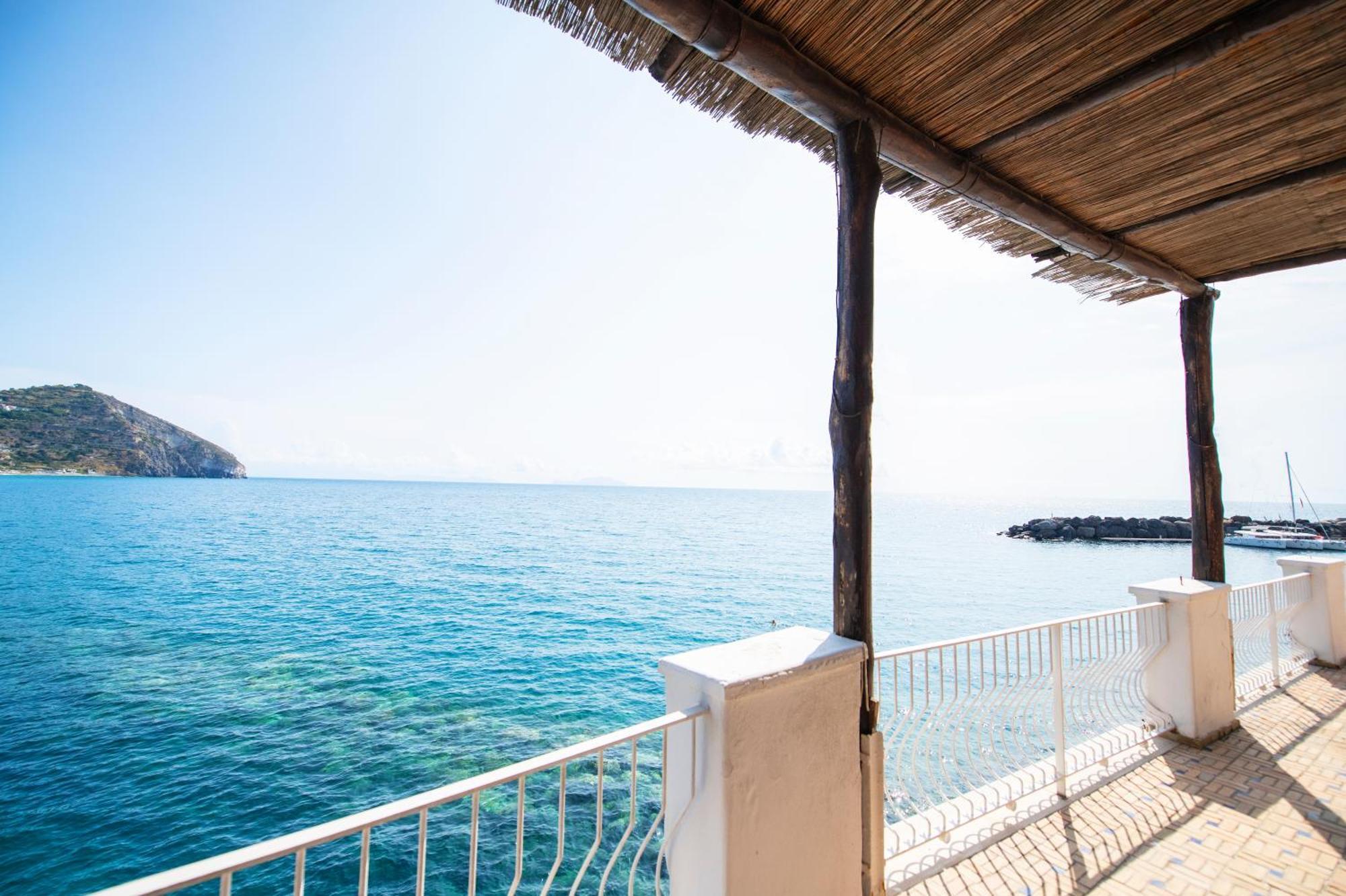 Miramare Sea Resort & Spa Sant'Angelo  Экстерьер фото