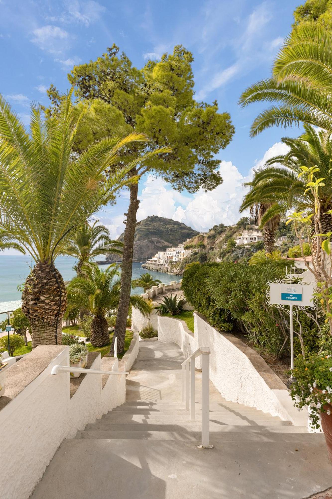 Miramare Sea Resort & Spa Sant'Angelo  Экстерьер фото